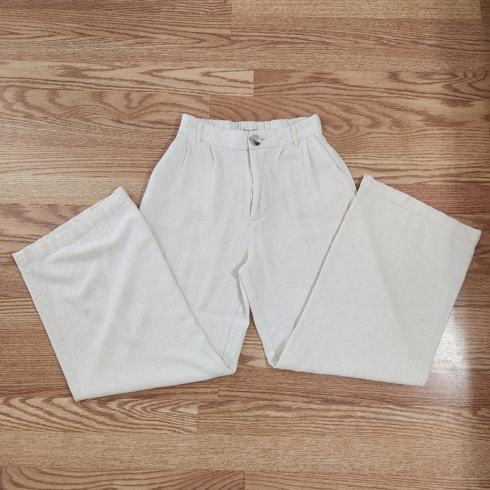 Elegant Cream Linen Women's Pantsuit